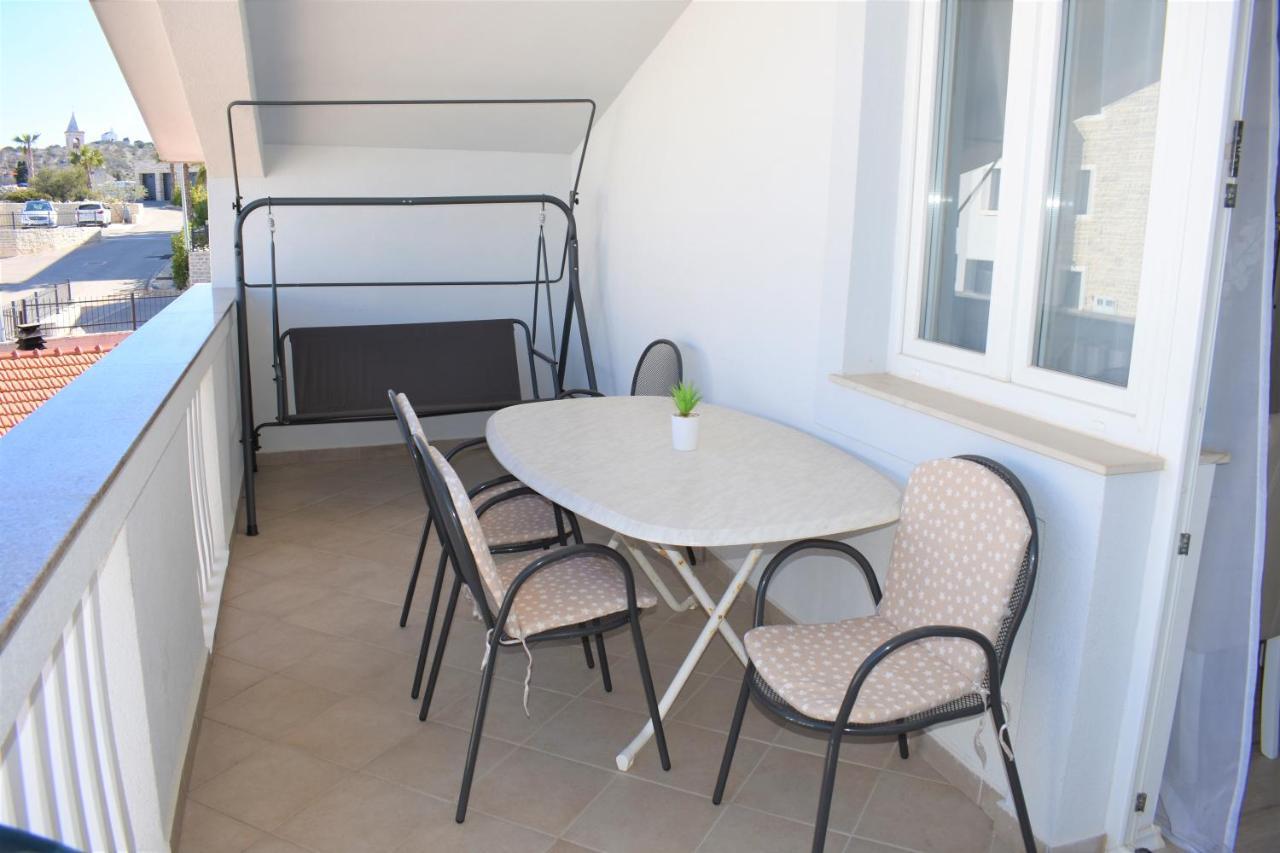 Apartments Janja Муртер Экстерьер фото
