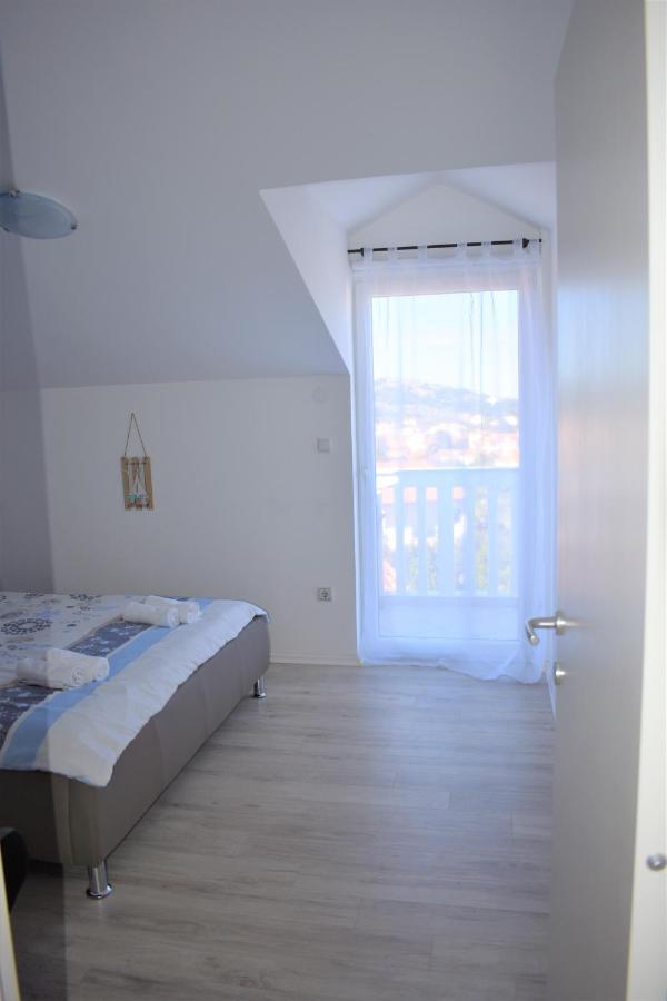 Apartments Janja Муртер Экстерьер фото