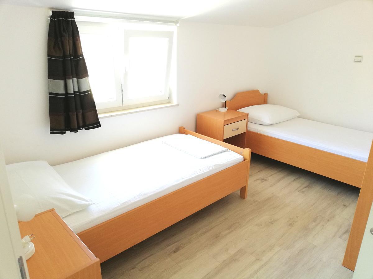 Apartments Janja Муртер Экстерьер фото